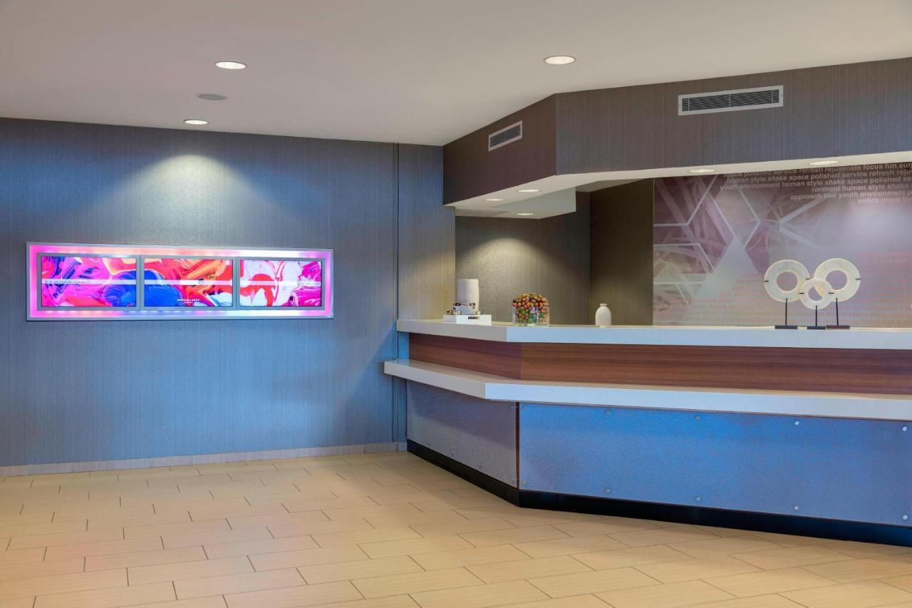 Springhill Suites Grand Rapids North Exterior photo