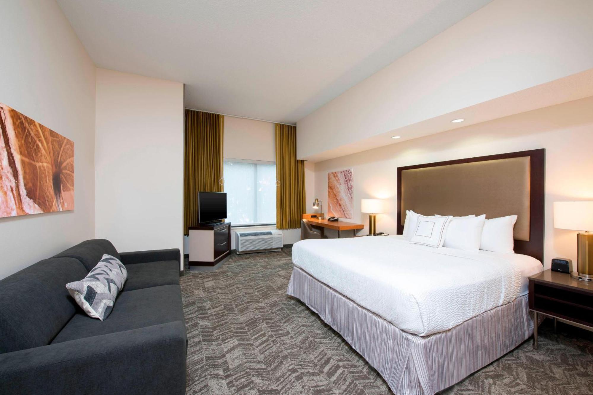 Springhill Suites Grand Rapids North Exterior photo