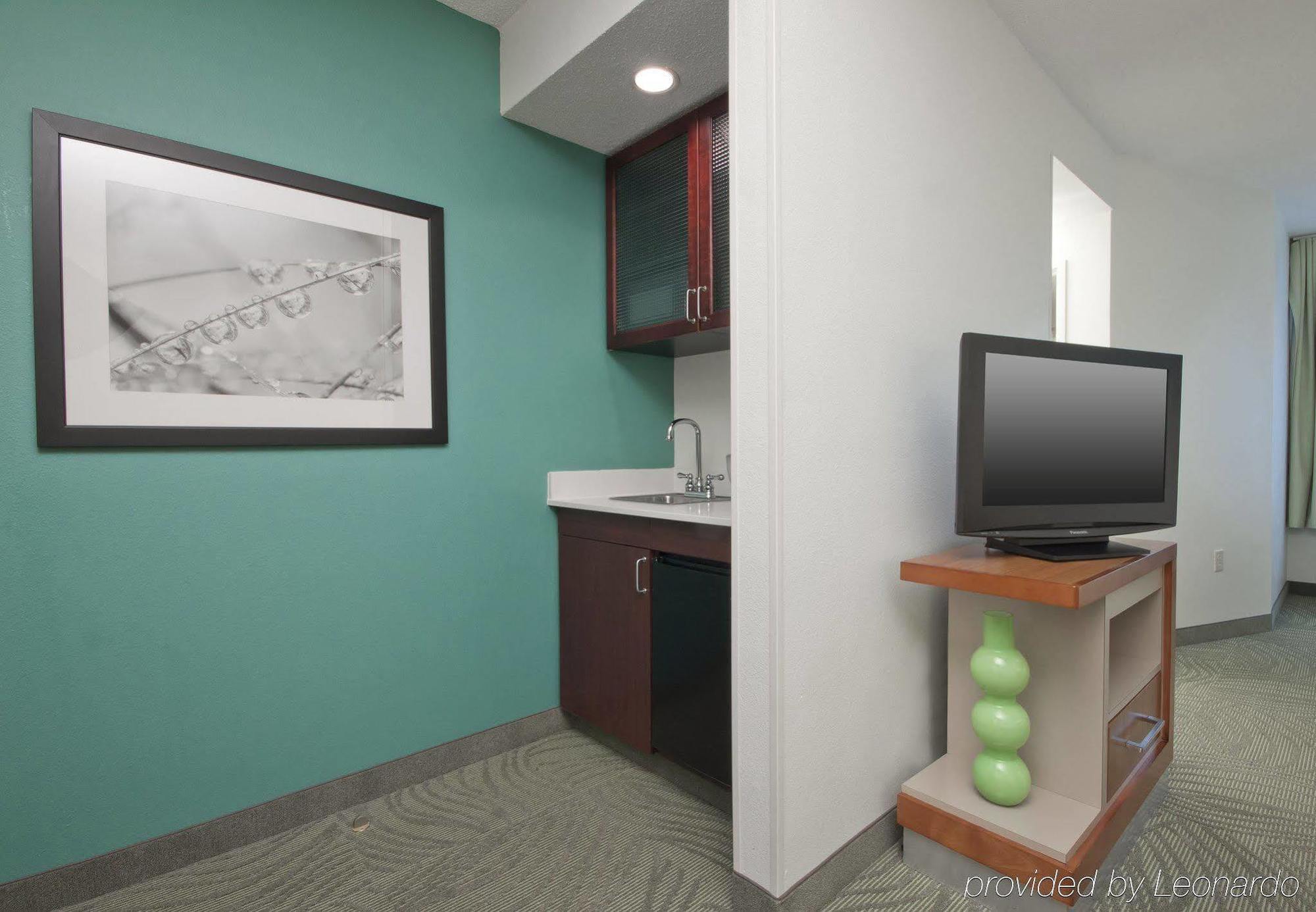 Springhill Suites Grand Rapids North Exterior photo