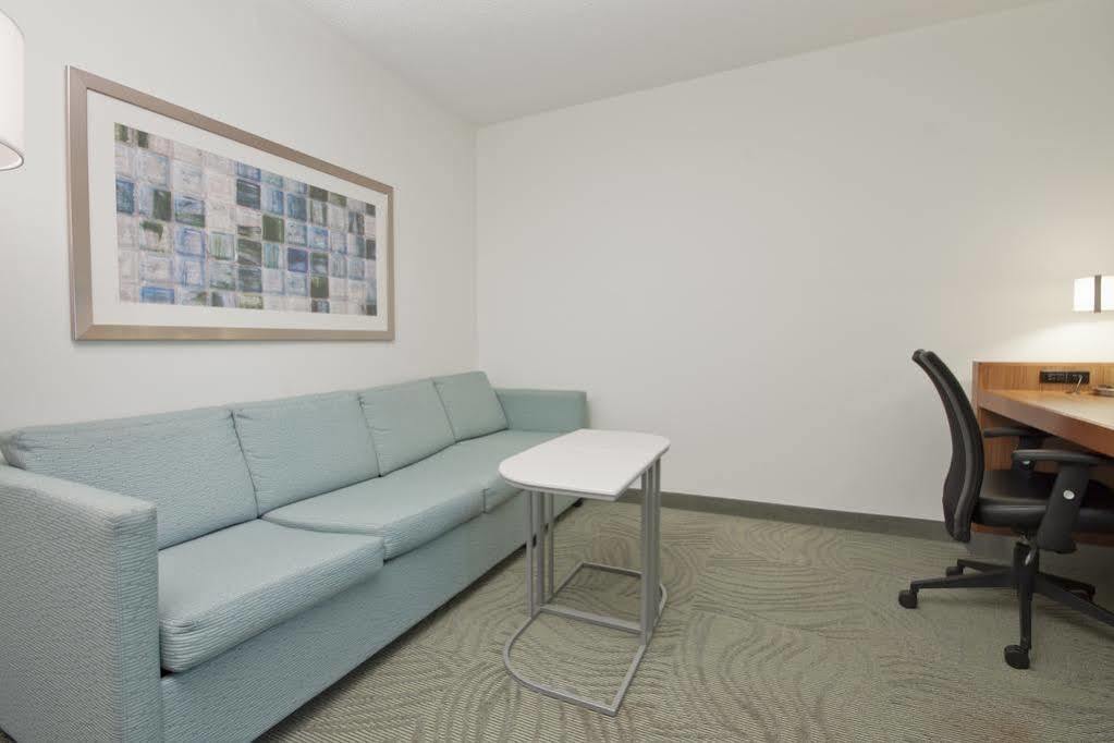Springhill Suites Grand Rapids North Exterior photo