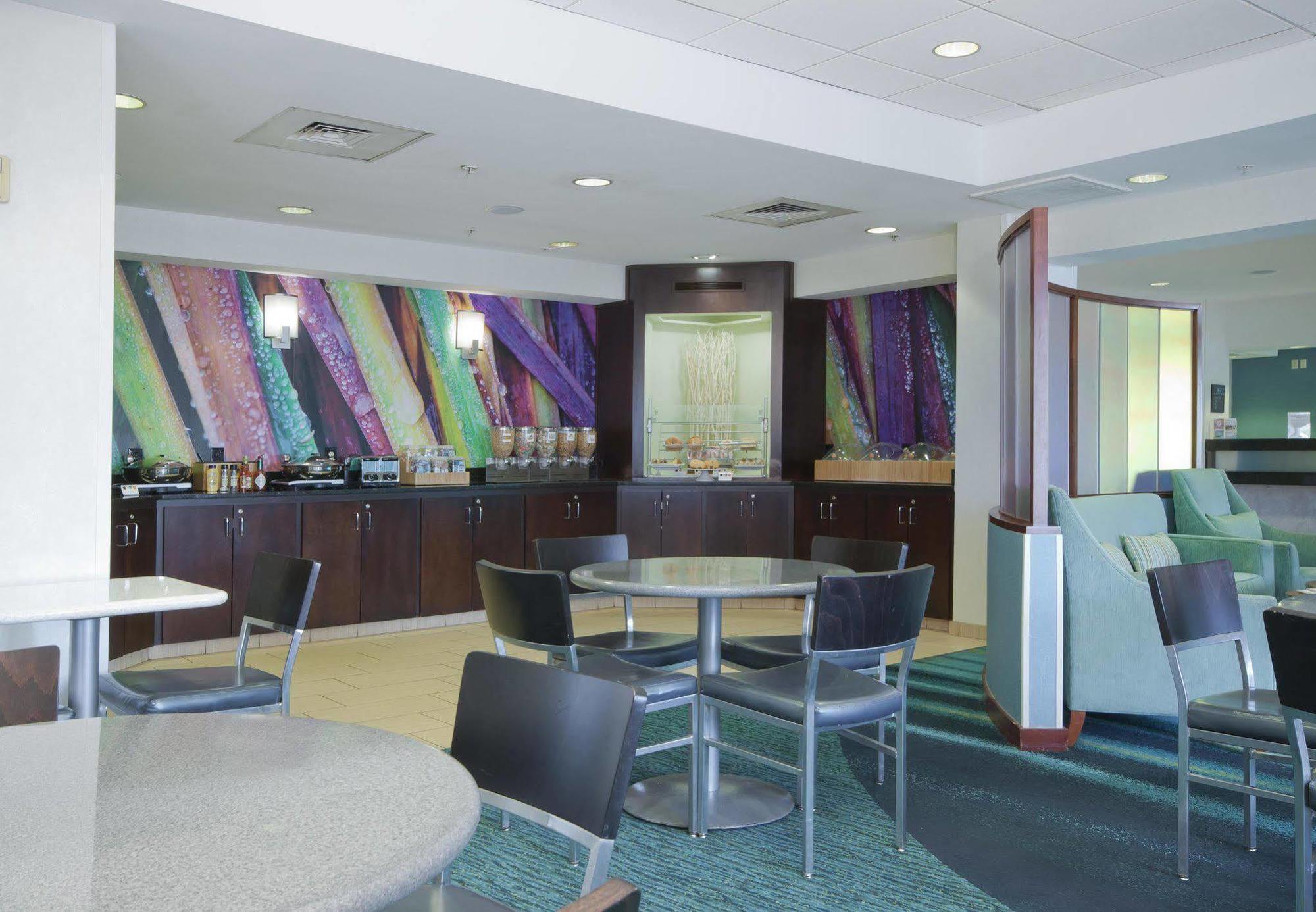 Springhill Suites Grand Rapids North Exterior photo